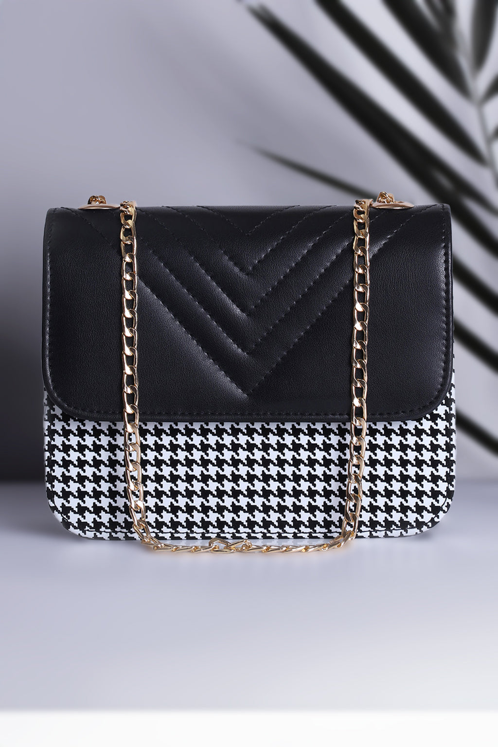 Shoulder Bag ChevronFlap - Black