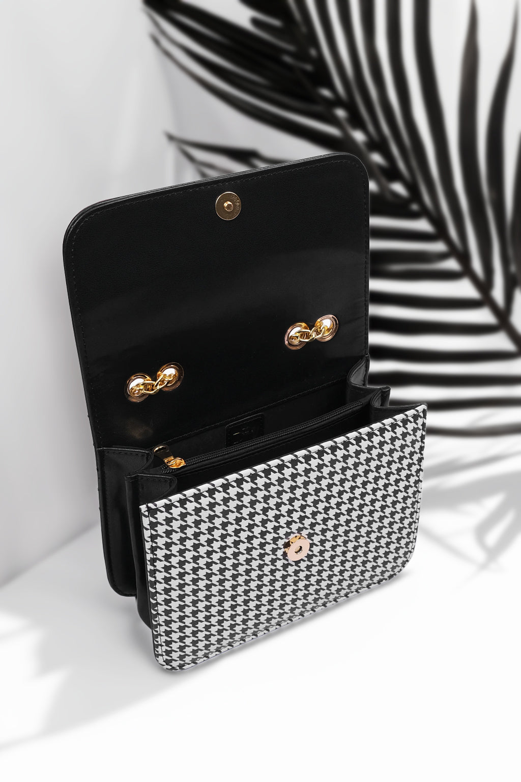 Shoulder Bag ChevronFlap - Black
